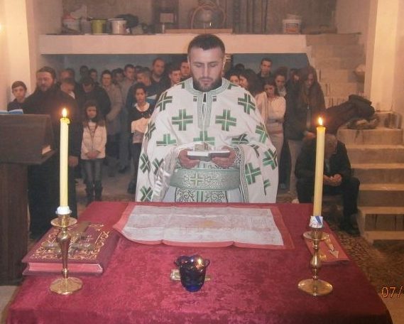 Јереј Слободан Лукић: Апостолски пост – угледање на вјеру светих Апостола