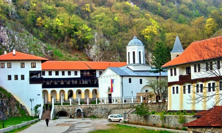 manastir-sveta-trojica.jpg..jpg?w=640