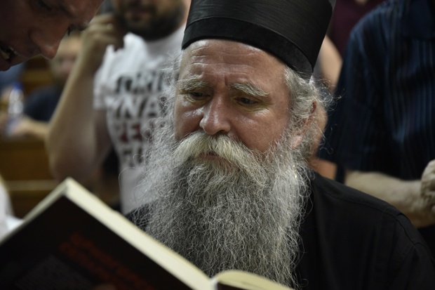 Владика Јоаникије: Чим буде могуће обновићемо литије (видео)