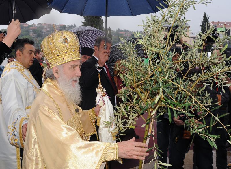 Одлазак Његове светости