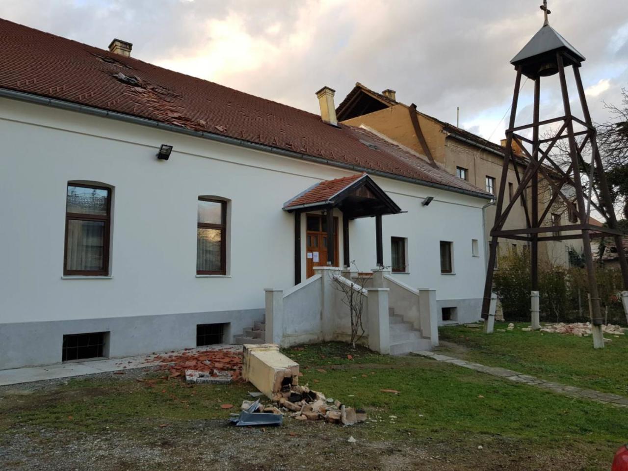 Земљотрес оштетио храмове у Сиску, Петрињи и Глини