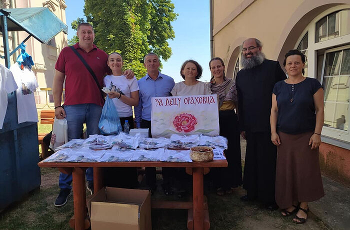 Подршка акцији ,,Божур за дјецу Ораховца“ пристиже из свих делова света