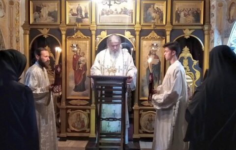 Епископ Кирило: Дух хођења за крстом Господњим да буде стално са нама