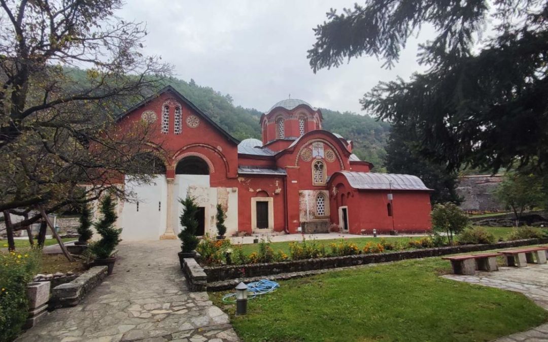 Архијерејска литургија у Пећкој Патријаршији