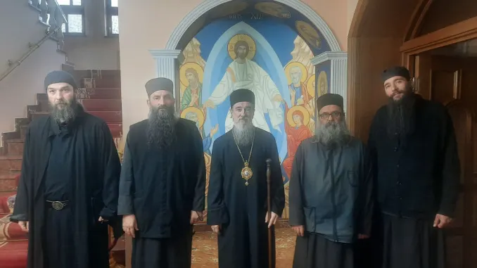 Епископ Атанасије разговарао са настојатељима манастира Епархије милешевске