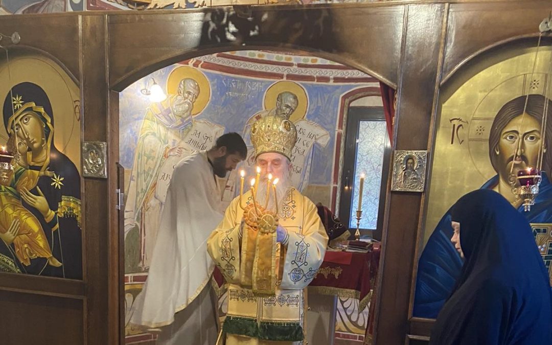 Владика Јоаким богослужио у манастиру Свете Петке на Гостиљу