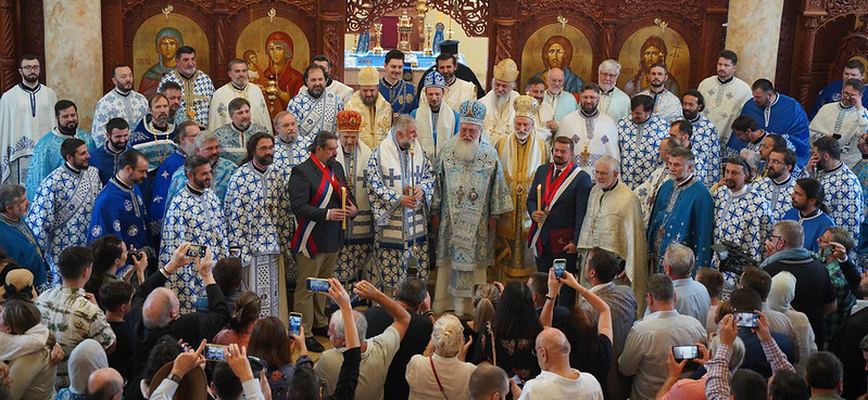 Прилог Споменици новоосвећеног храма Свете Петке у Орланду