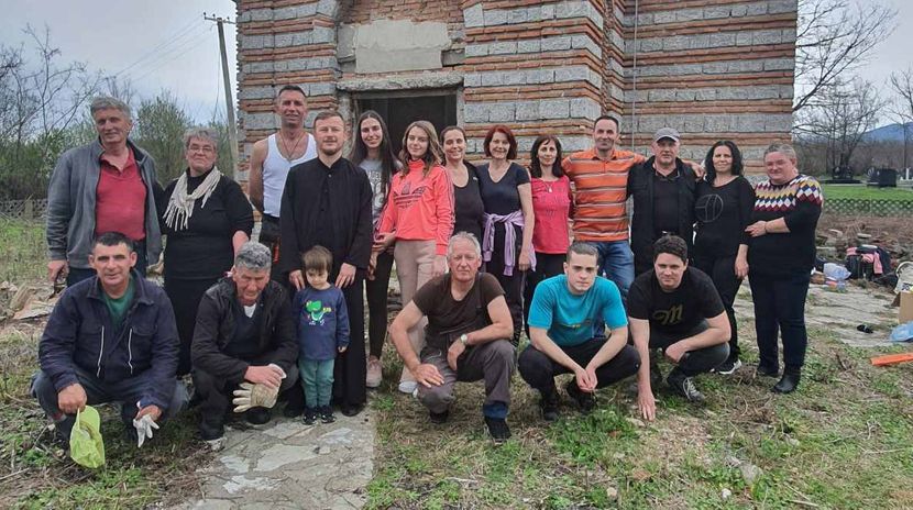 Очишћена порта миниране цркве код Призрена: „Прогледало“ и оближње гробље