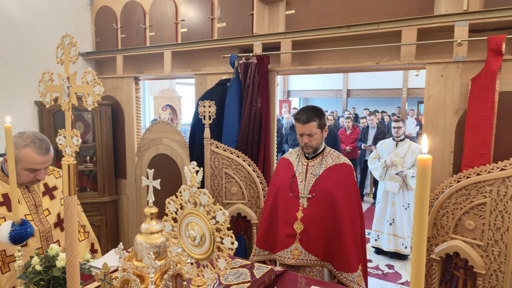 Недеља четврта поста у улмском храму и предавање оца Гојка Перовића