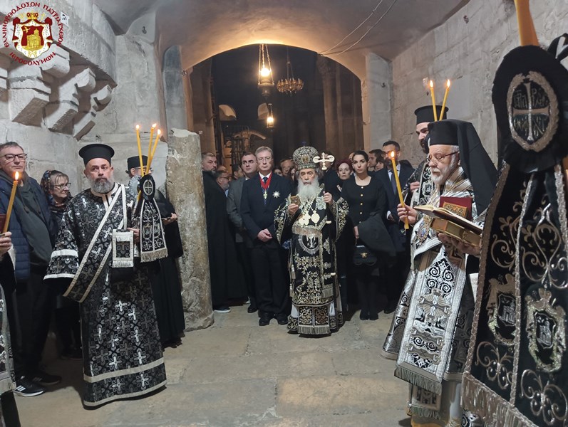Велики петак у храму Гроба Господњег у Јерусалиму