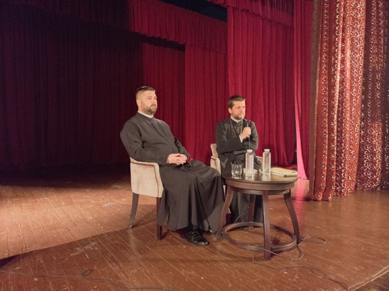 О. Гојко Перовић у Лучанима: Пост нам даје правац којим треба да ходимо