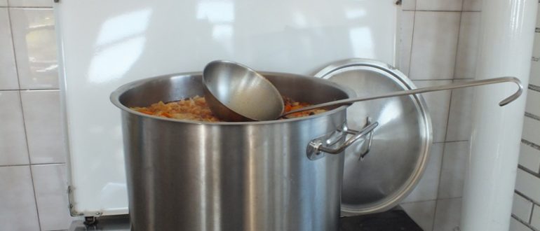 Народна кухиња „Мајка девет Југовића“ дневно нахрани 2.000 људи