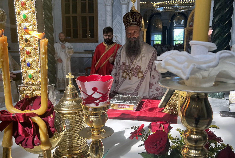 Патријарх Порфирије богослужио у Храму Светог Саве на Врачару