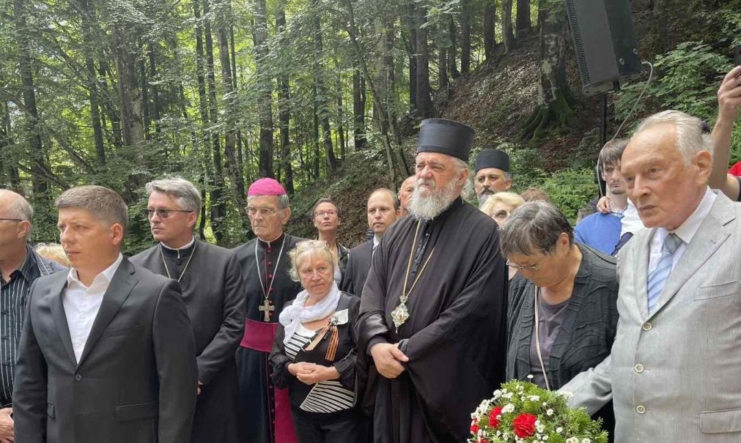 Епископ Кирило служио помен руским заробљеницима у Словенији