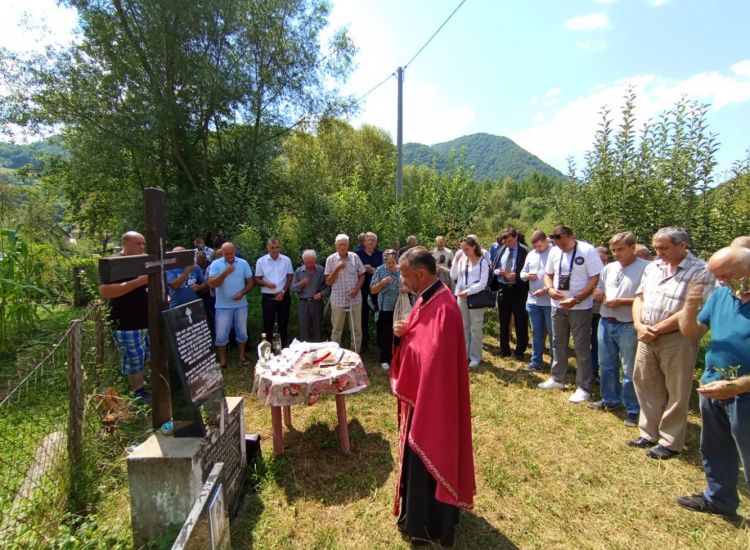 Парастос и округли сто на тему „Страдања Срба у августу 1941. године“ у Дрињачи
