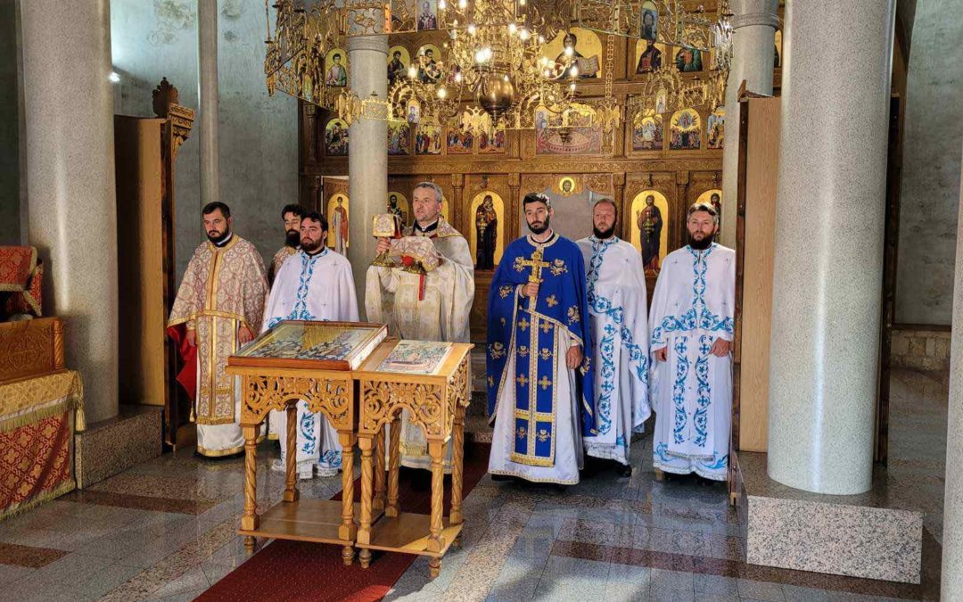 Молитвено сабрање 10. генерације обновљене Цетињске богословије у Фочи