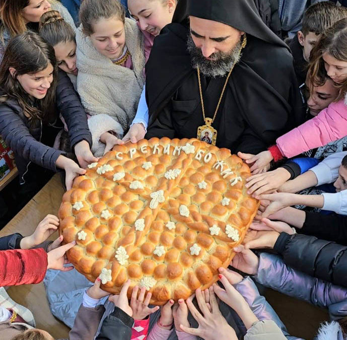 Божићна Литургија у Ђурђевим Ступовима