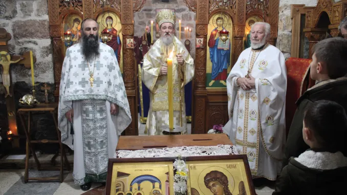 Епископ Атанасије: Дајмо шансу Богу