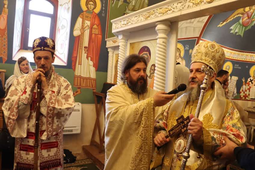 Митрополит Јован обрадовао и благословио Суторину