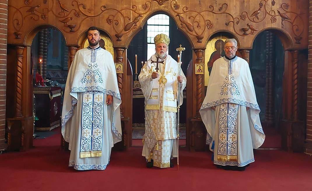 Митрополит Григорије: Станимо пред лице Божје и искрено се покајмо