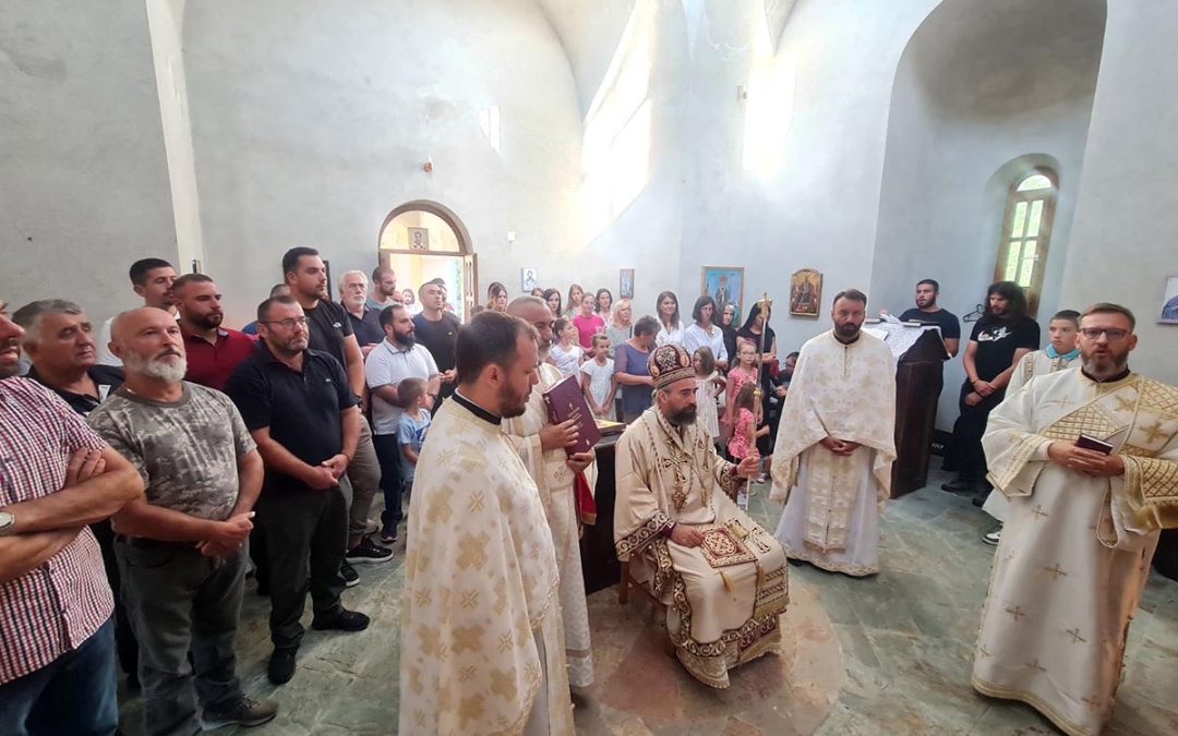 Епископ Методије богослужио у Војном Селу код Плава