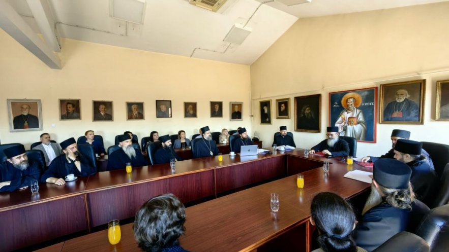 Епископ стобијски Јаков одбранио мастер рад на Православном богословском факултету УБ