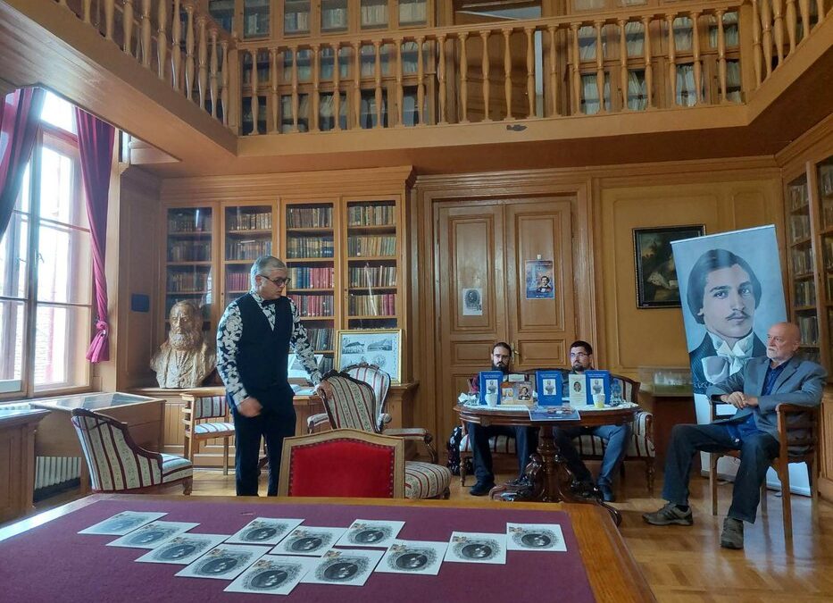 Бранково коло: Представљени поштанска марка са ликом Бранка Радичевића и зборник радова