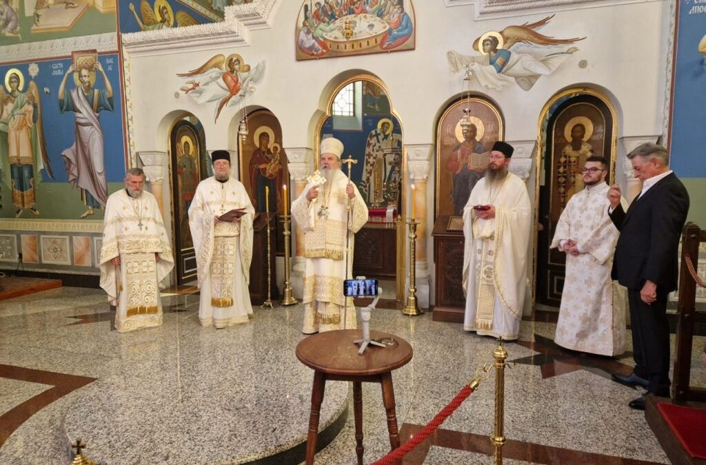 Митрополит Теодосије богослужио у манастиру Ваведење у Београду