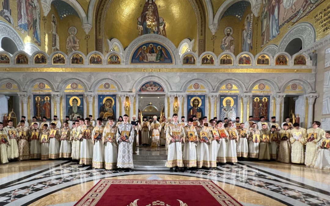 Патријарх Порфирије у Недељу православља: Ако хоћемо да се зовемо децом Светога Саве – боримо се за мир!