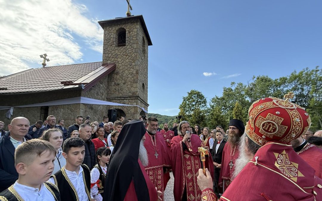 Митрополит Фотије освештао обновљени Манастир Светог Јеремије у Рожњу