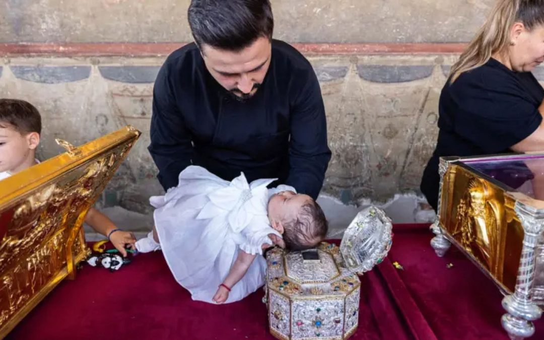 Букурешт: Преко 60.000 верних се поклонило моштима Светог Јована Златоустог