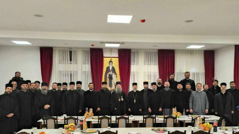 Ђакон Душан Тодоровић: Кроз мисију Цркве се прославља име Христово