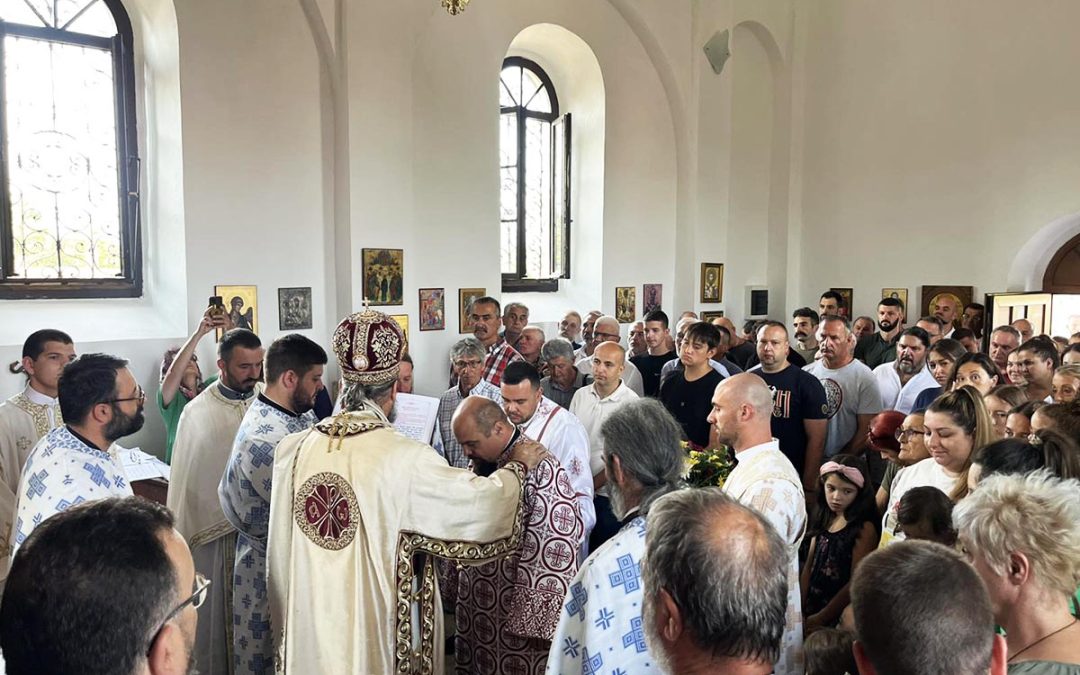 Рукоположење у Храму Светог Николе, у никшићком насељу Драгова Лука