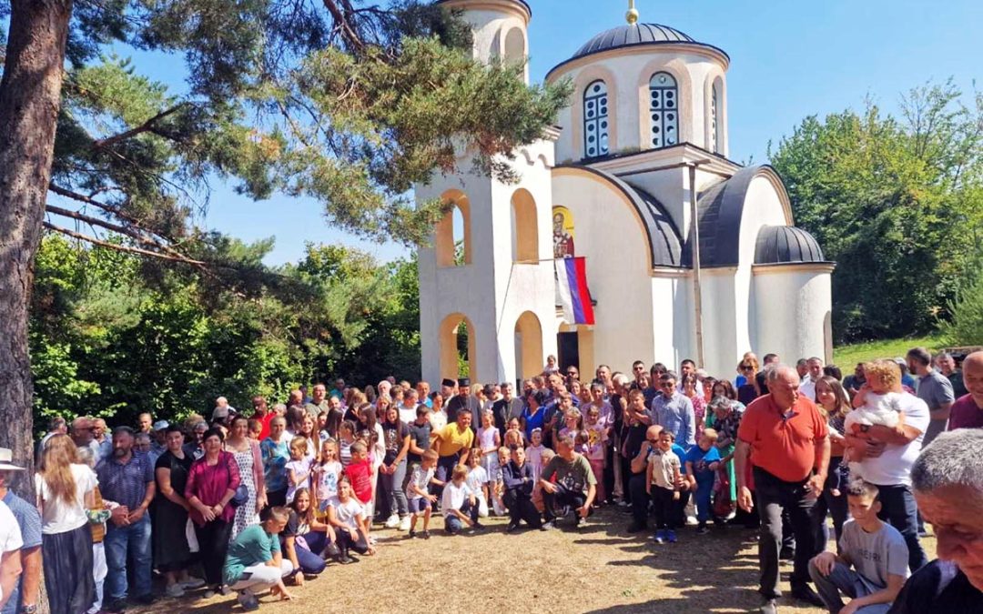 Епископ диоклијски Пајсије богослужио у Војном Селу код Плава