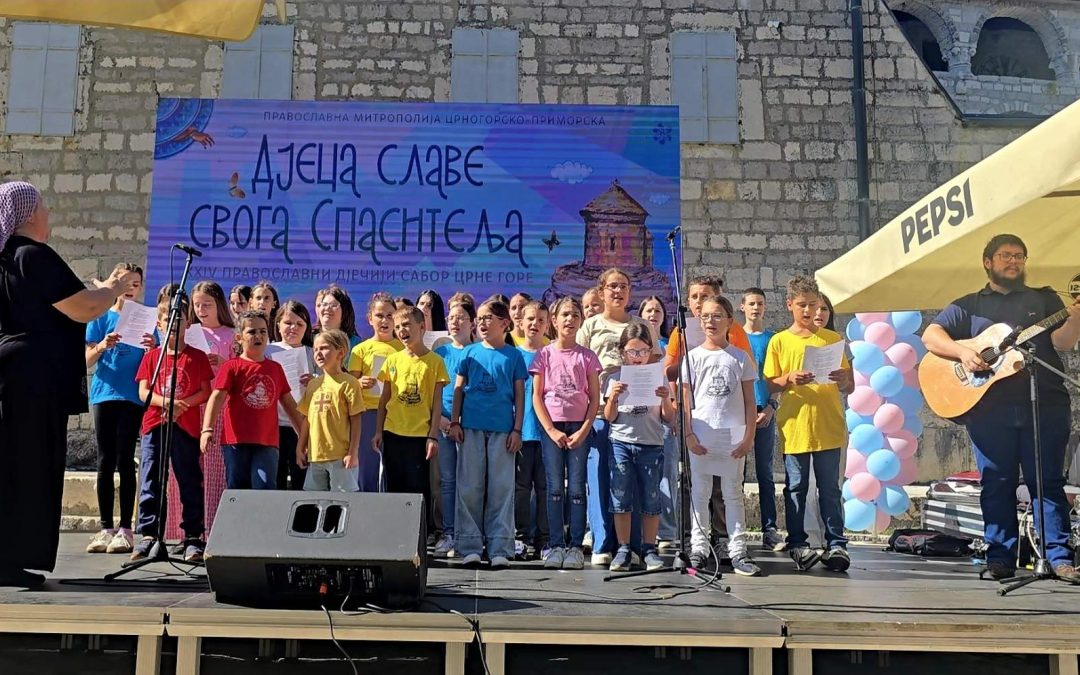 КРОВ ЛОВЋЕНА: Пјесма настала на музичкој радионици 24. Православног дечијег сабора Црне Горе (ВИДЕО)