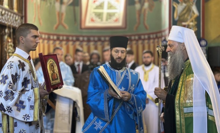 Патријарх Порфирије богослужио у Манастиру Рајиновац