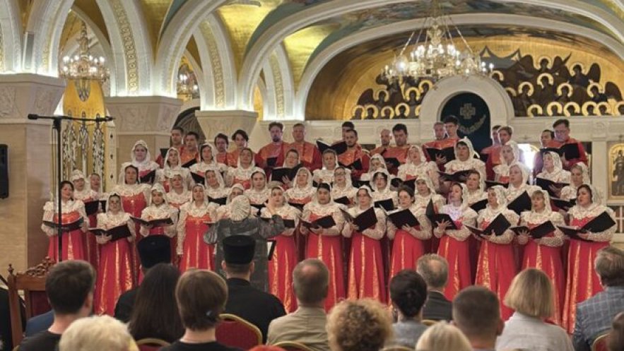 Московски хор „Возрождение (Препород)” наступио у крипти Храма Светог Саве