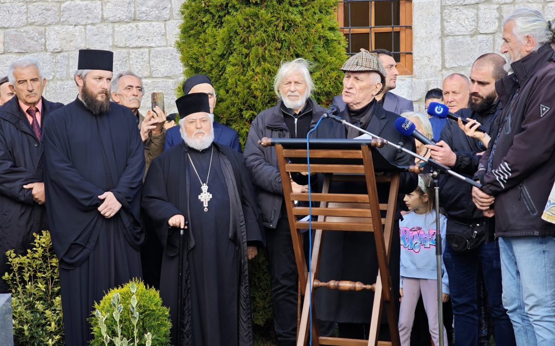 Матија Бећковић: Радуј се, Колашине!