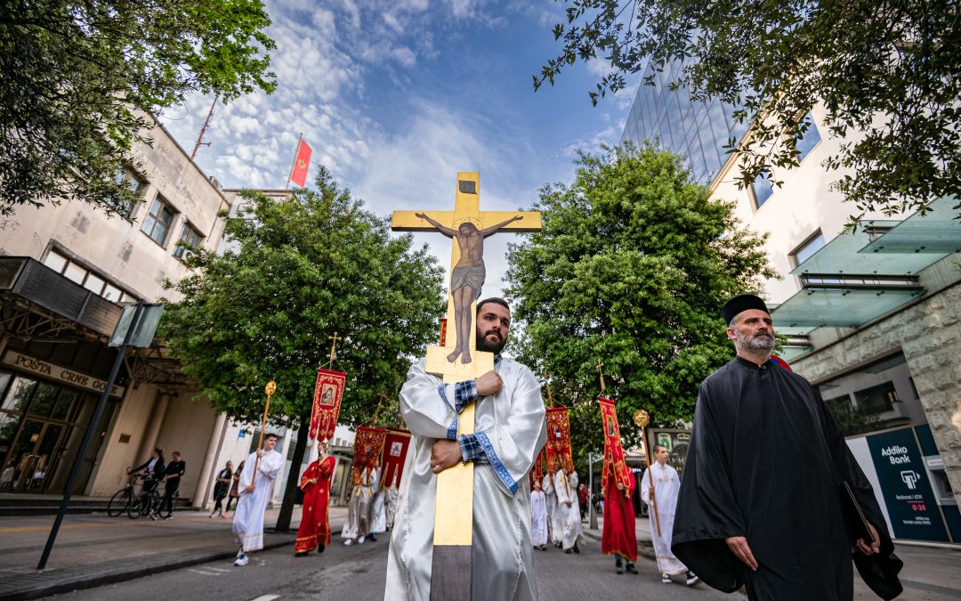 Азбука истине: Грех је поверовати неком другом а не Исусу Христу
