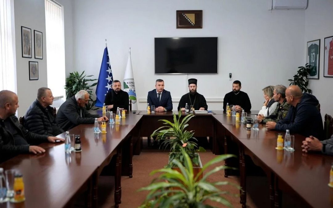 Уручена помоћ Патријарха Порфирија породицама у Коњицу