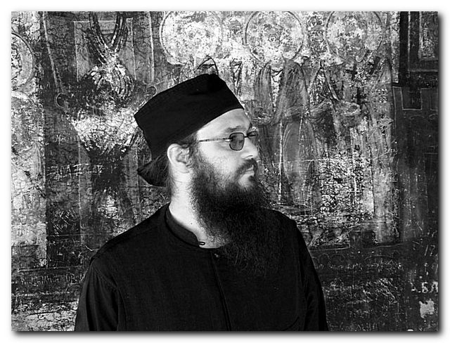 Заупокојена Литургија и парастос поводом 40 дана од упокојења схи-јеромонаха Илије (Бухе)