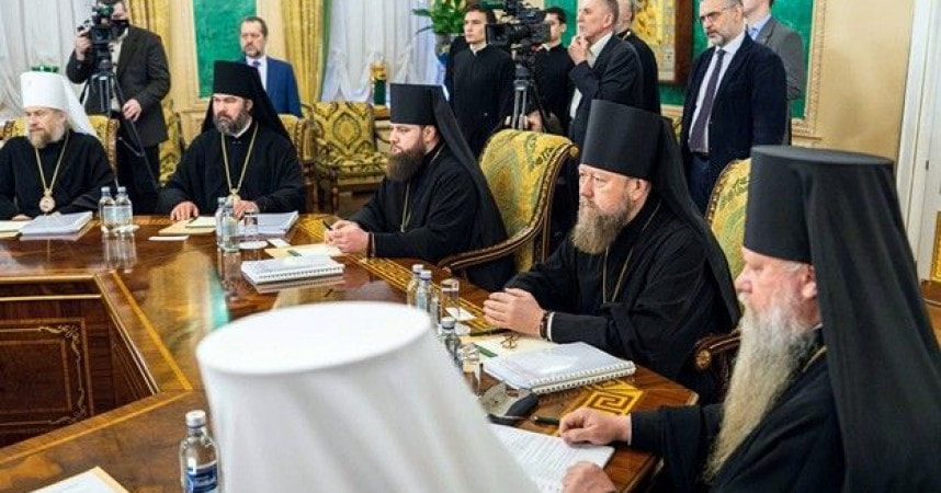 Свети синод РПЦ одобрио текст молебна за опомену онима који намјеравају да убију дијете у уторби мајке