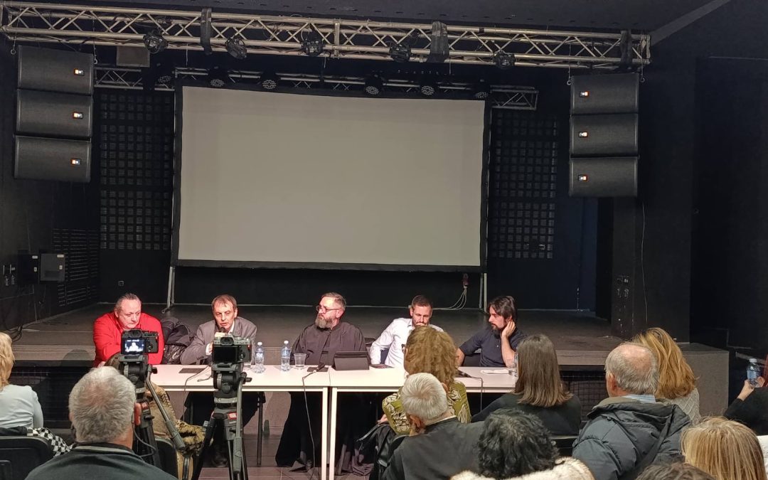 Одржана панел дискусија: „Од космологије до стварања: да ли савремена физика наслућује Бога Творца?“