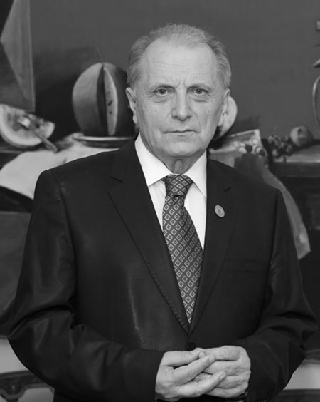 Преминуо академик Миро Вуксановић