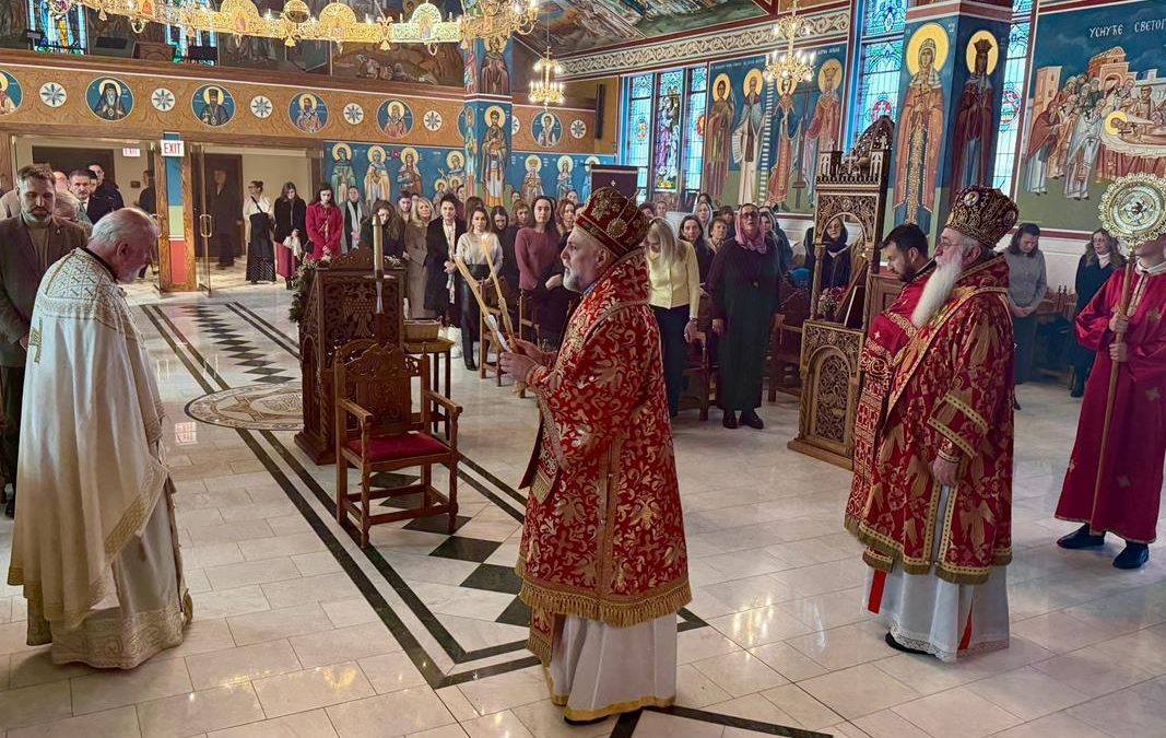 Митрополити Григорије и Лонгин богослужили у цркви Светог Николе у Лајонсу (Илиноис)