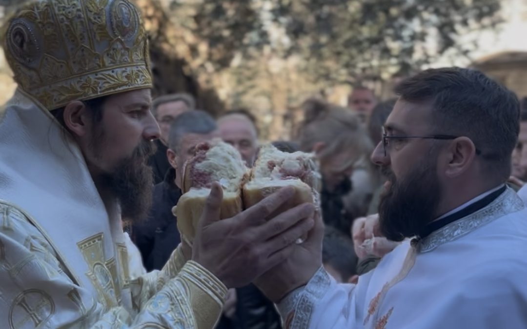 Владика Пајсије у недељу праштања: Док год имамо времена да се покајемо, нема мјеста за тугу и очајање