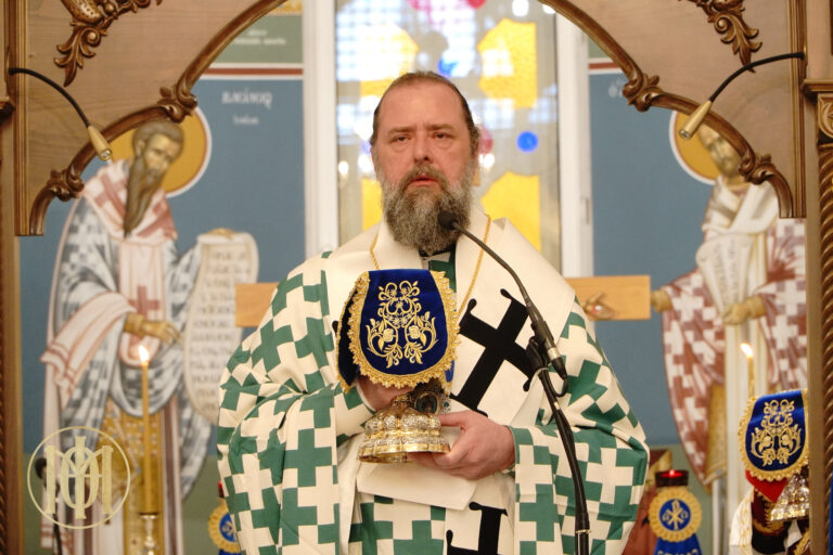 Mитроплит Солуна Филотеј: Наш Бог – један отворени загрљај