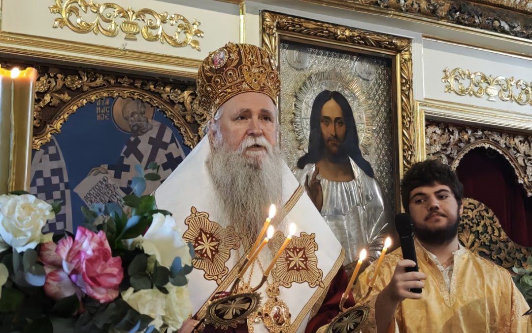 Света архијерејска литургија у Цркви Свете Тројице у Будви, богослужио Митрополит Јоаникије