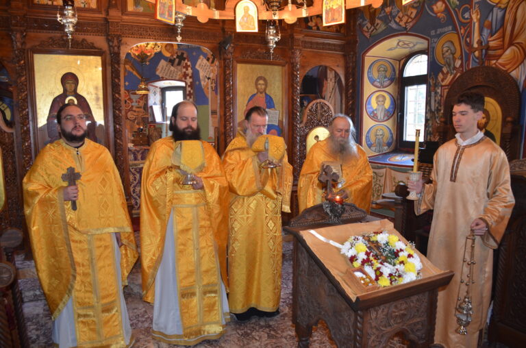 Крстопоклона недјеља у Острогу