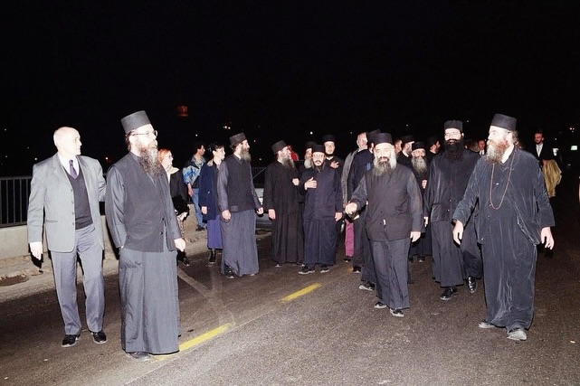 Светогорски монаси у Србији током НАТО агресије 1999. године